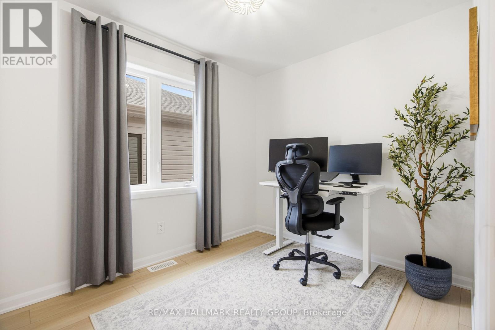 120 Lynn Coulter Street