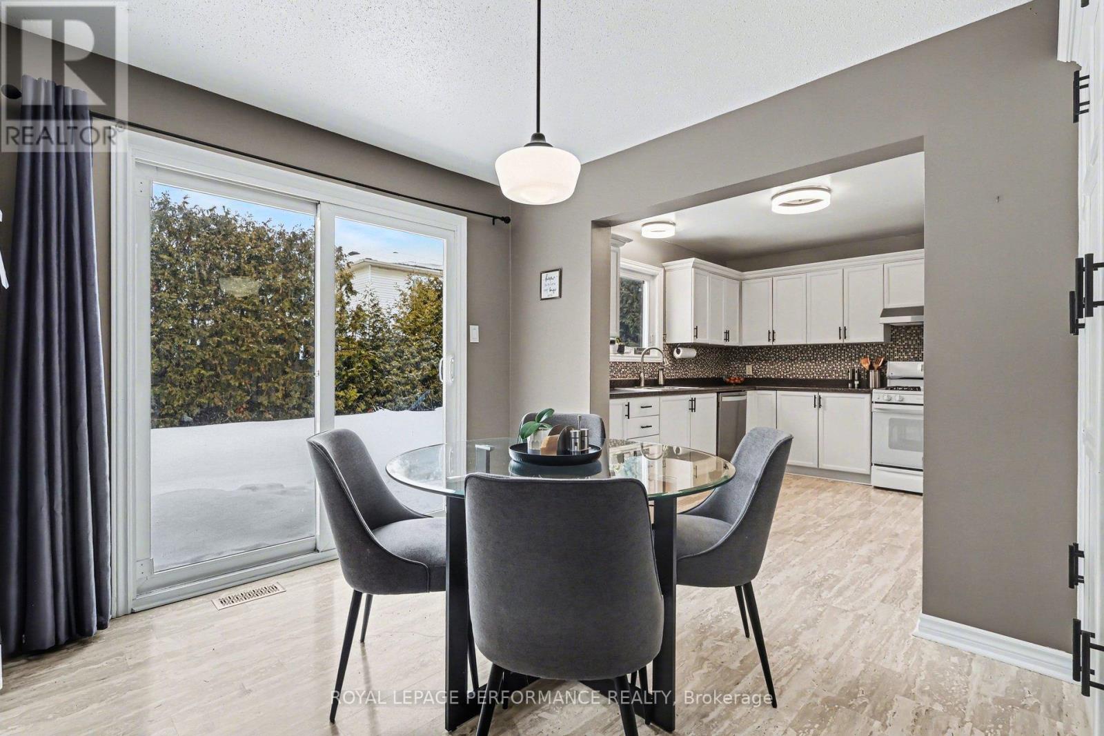 1606 Westport Crescent