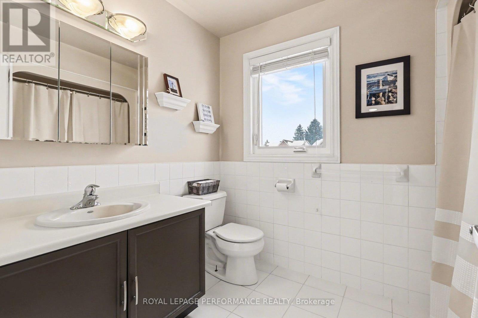 1606 Westport Crescent