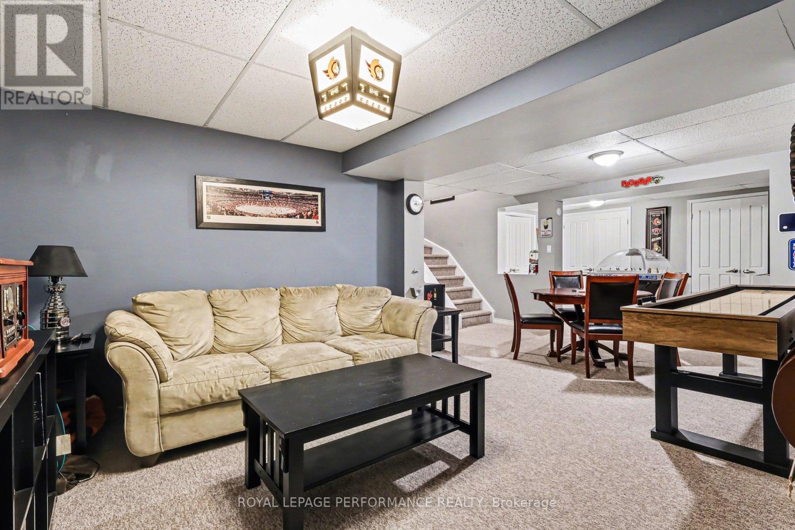 1606 Westport Crescent