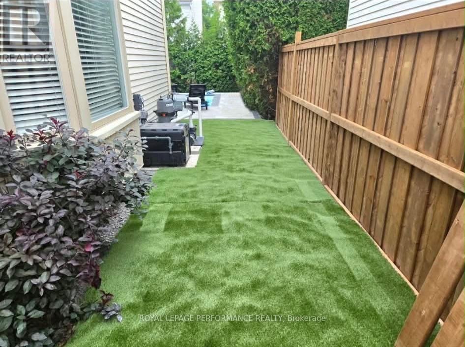 1606 Westport Crescent