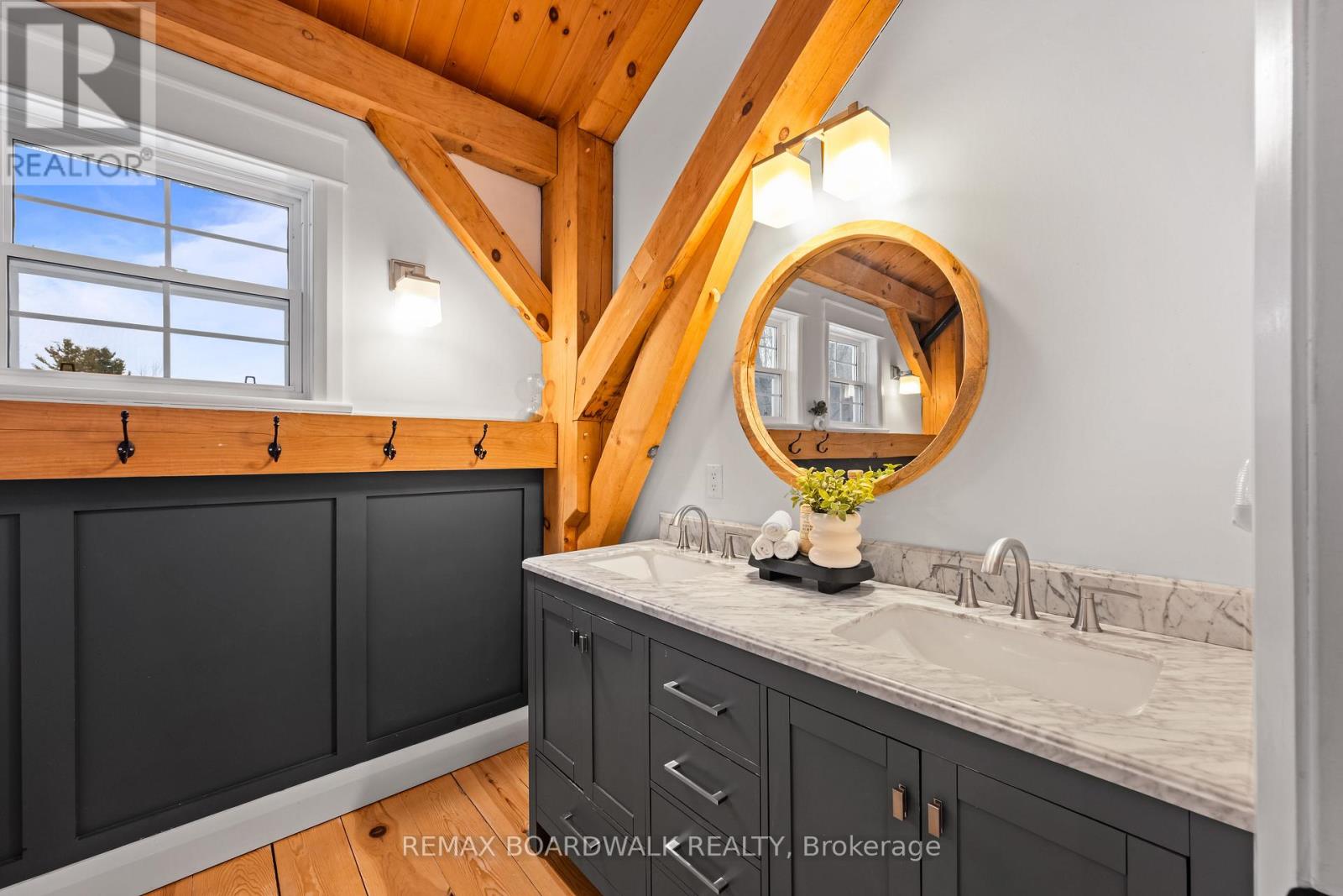 4701 4th Concession Road