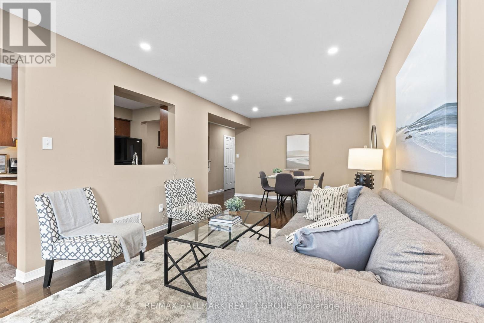 404 Wisteria Crescent