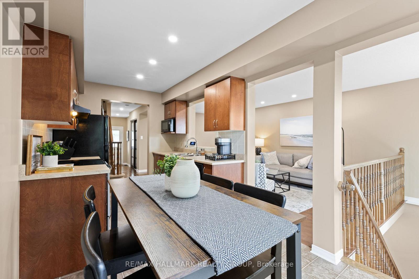 404 Wisteria Crescent