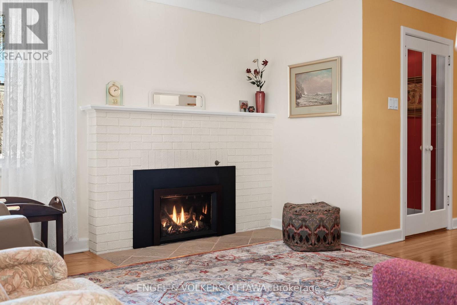 702 Dovercourt Avenue