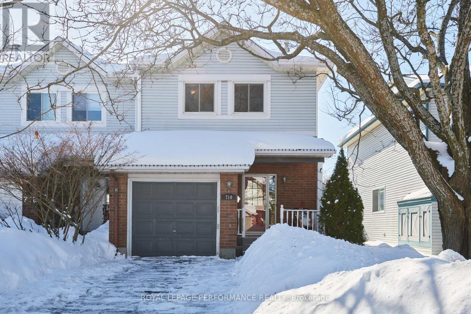 710 Hancock Crescent