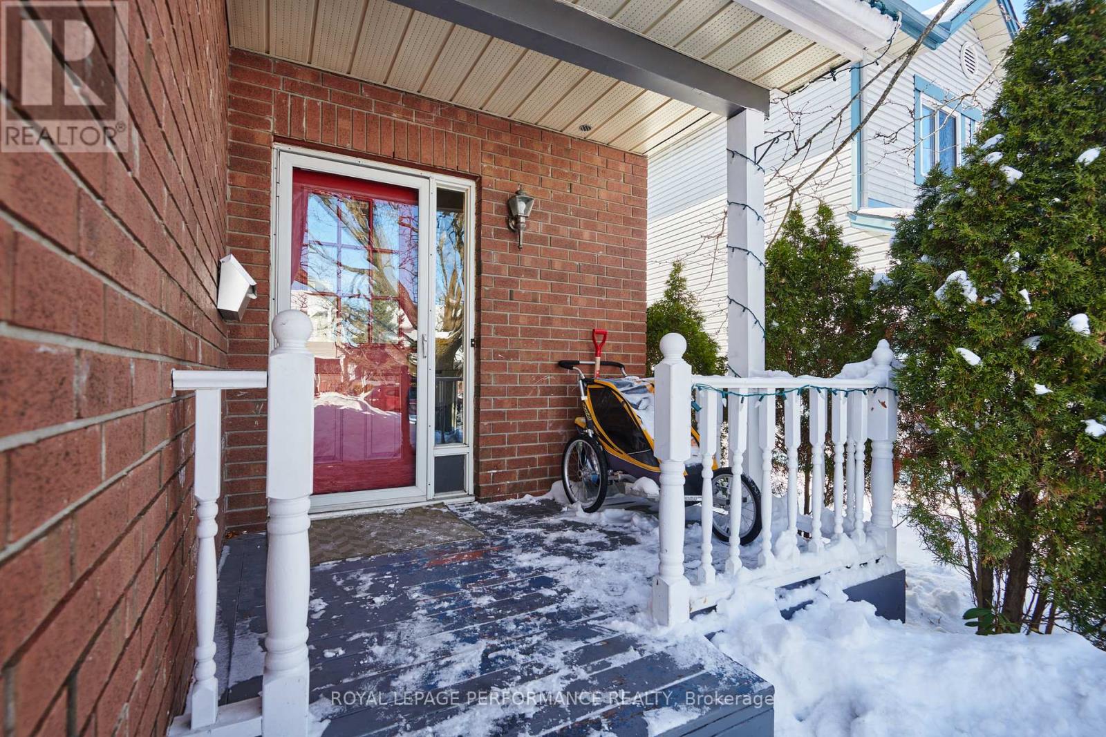 710 Hancock Crescent