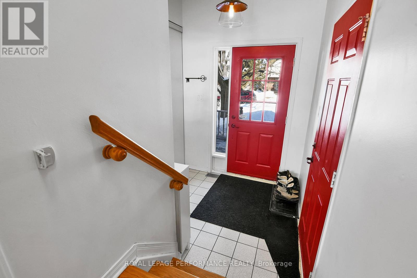 710 Hancock Crescent