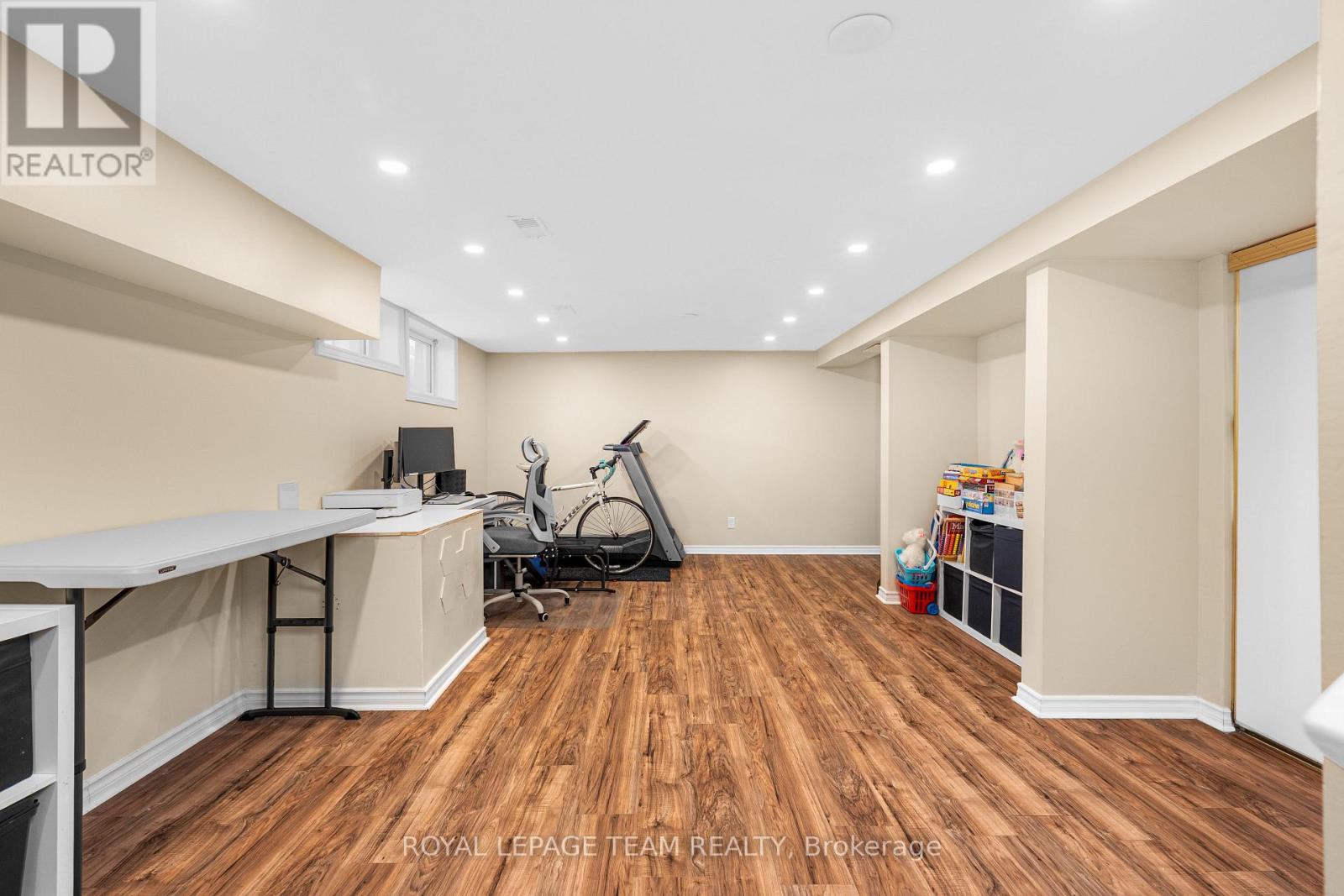 852 Borthwick Avenue