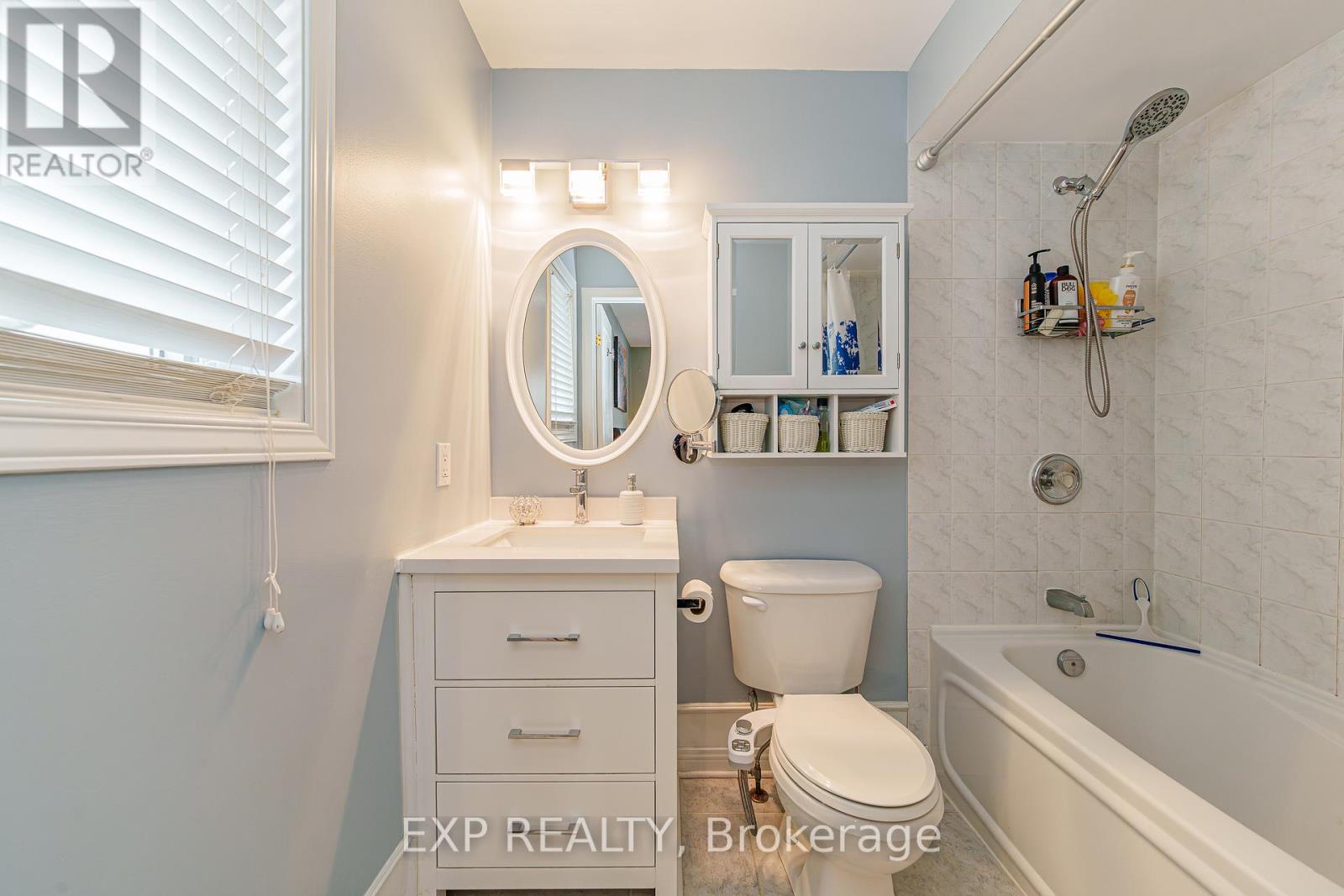 4466 Shoreline Drive