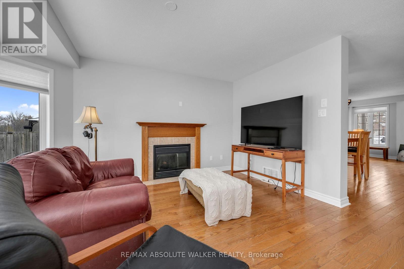 2351 Glandriel Crescent