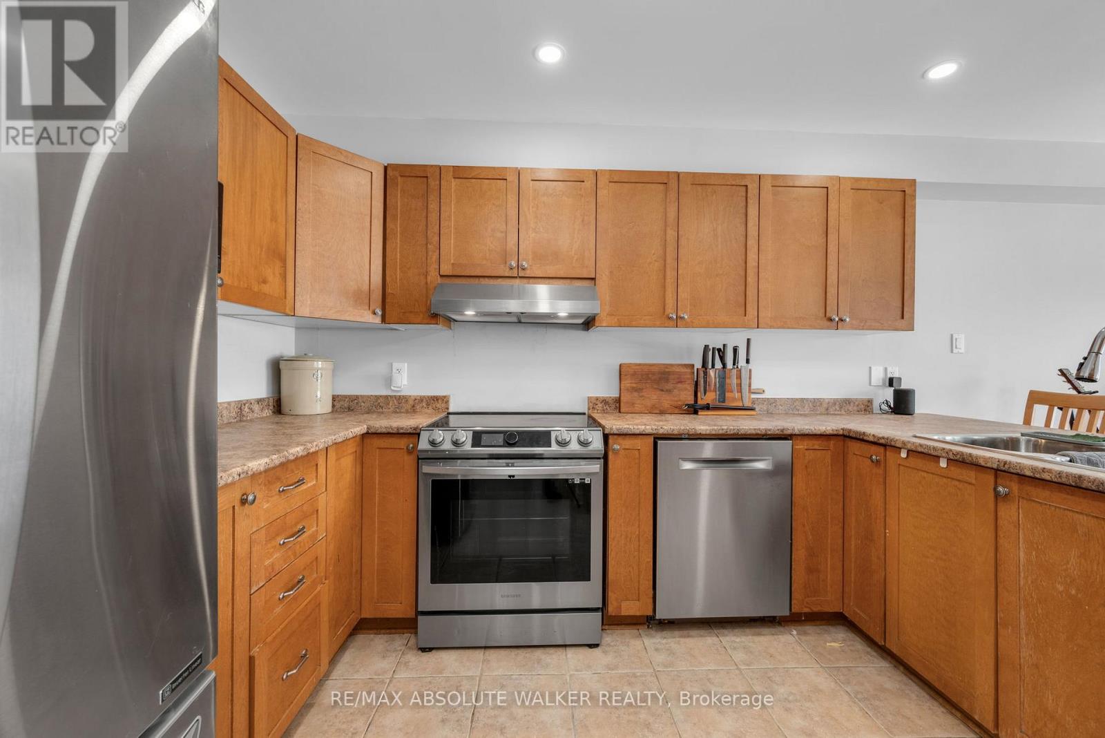 2351 Glandriel Crescent