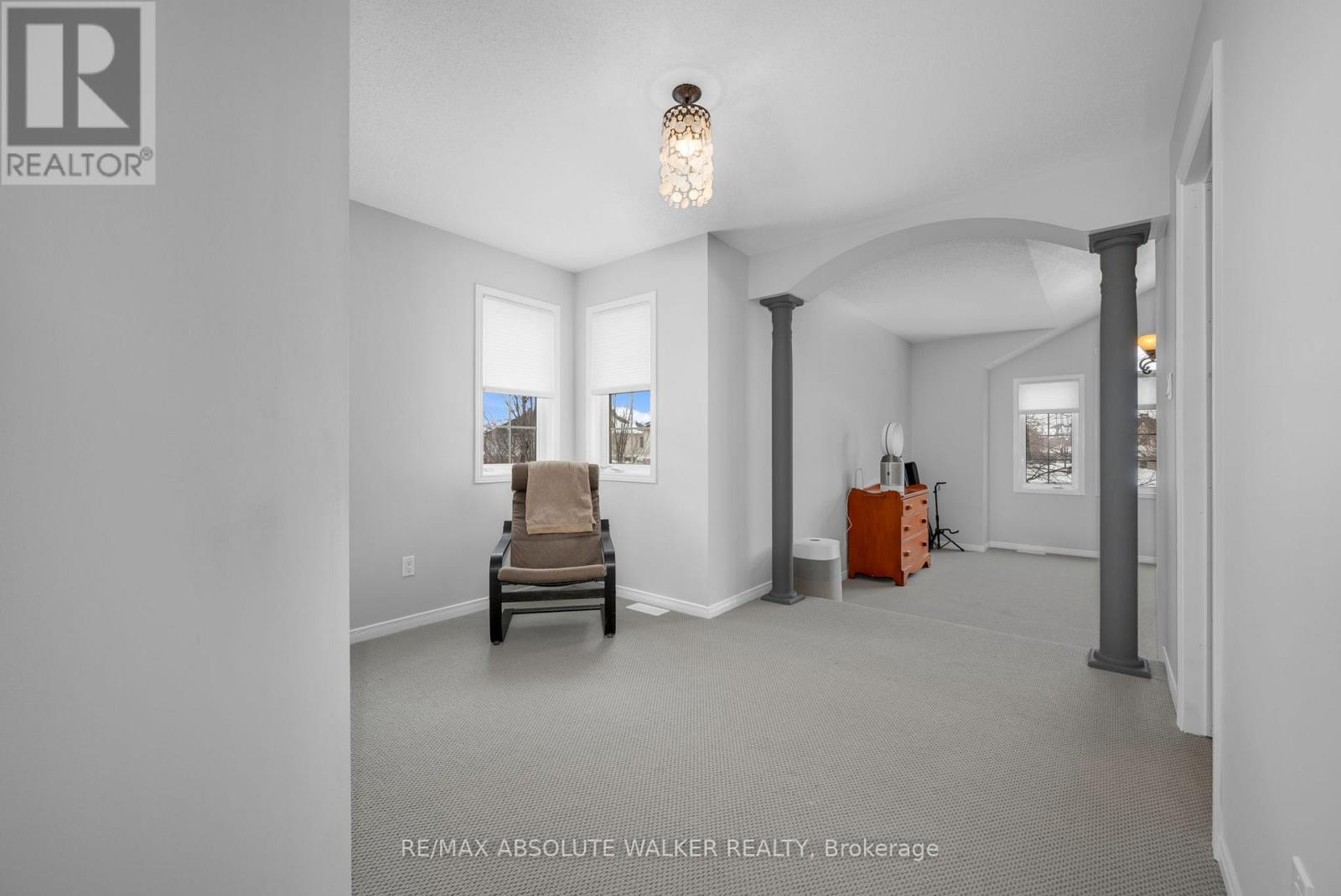 2351 Glandriel Crescent