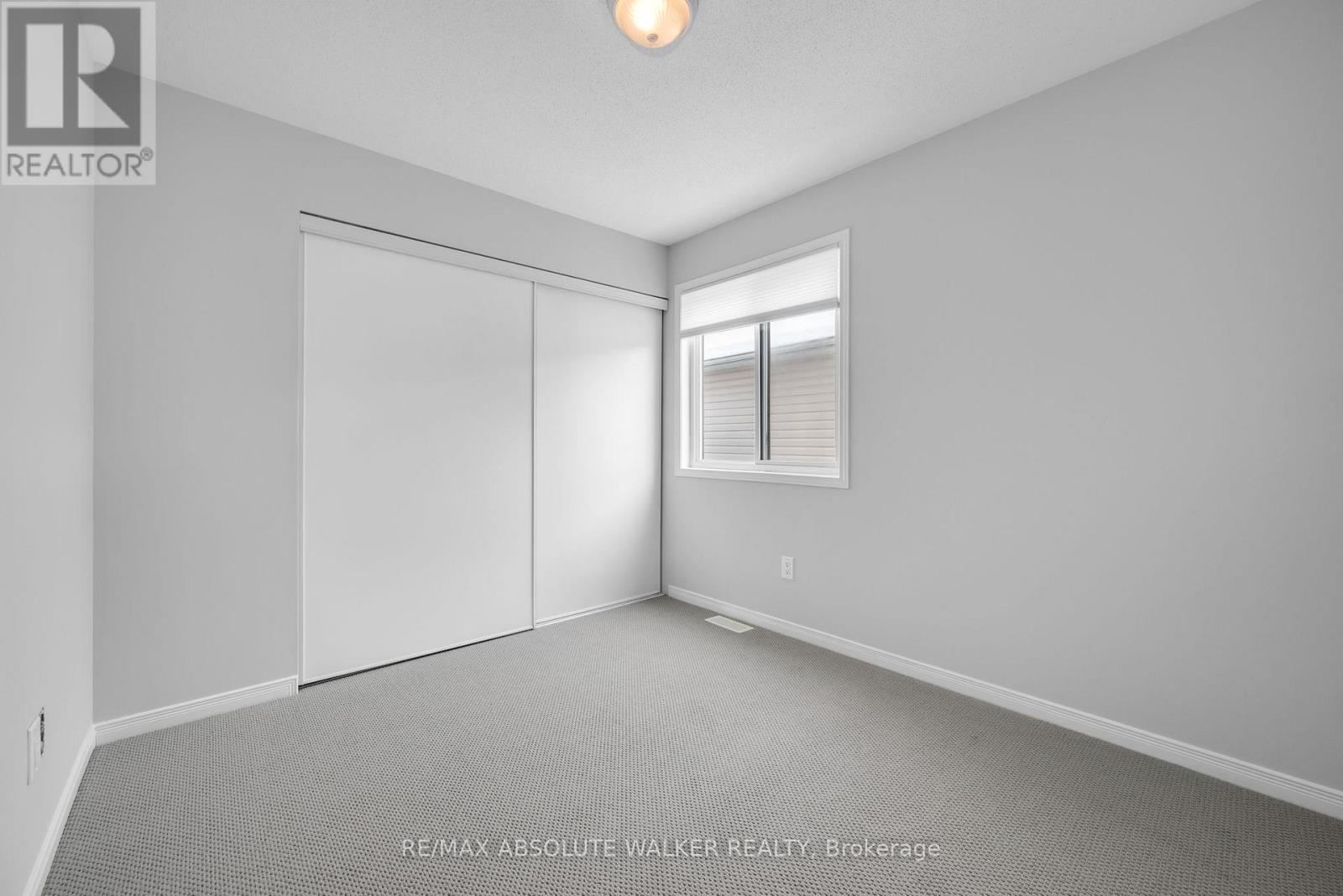 2351 Glandriel Crescent