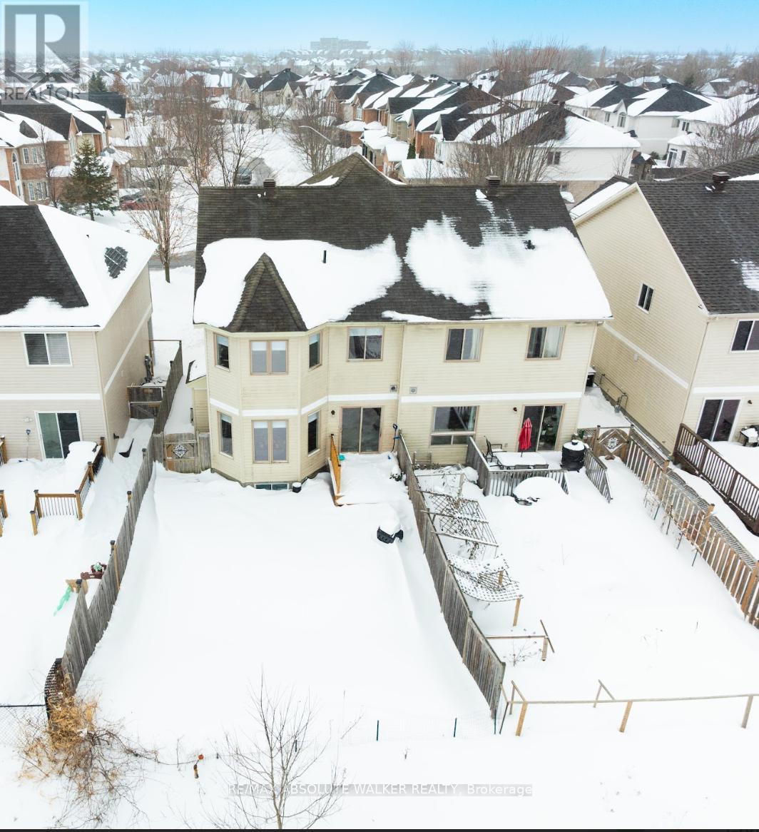 2351 Glandriel Crescent