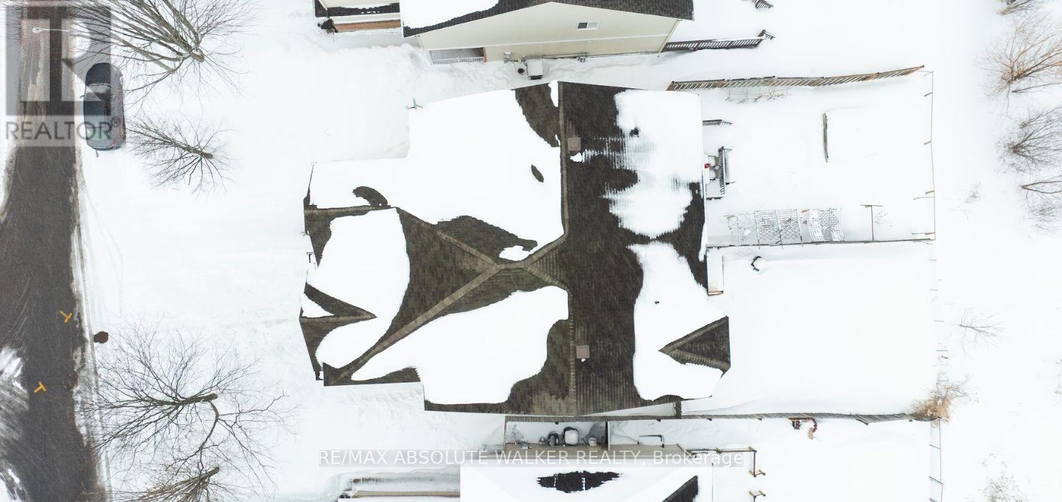 2351 Glandriel Crescent