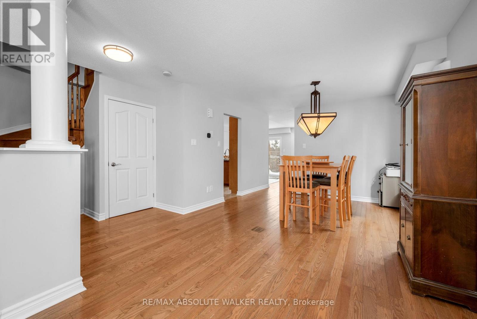 2351 Glandriel Crescent