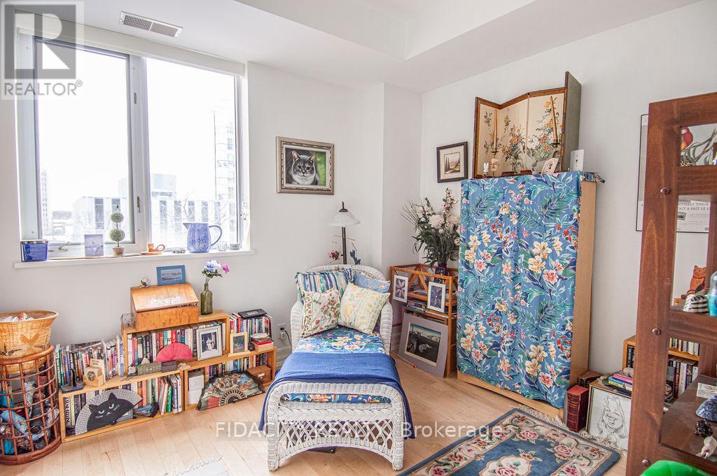 503 - 320 Mcleod Street