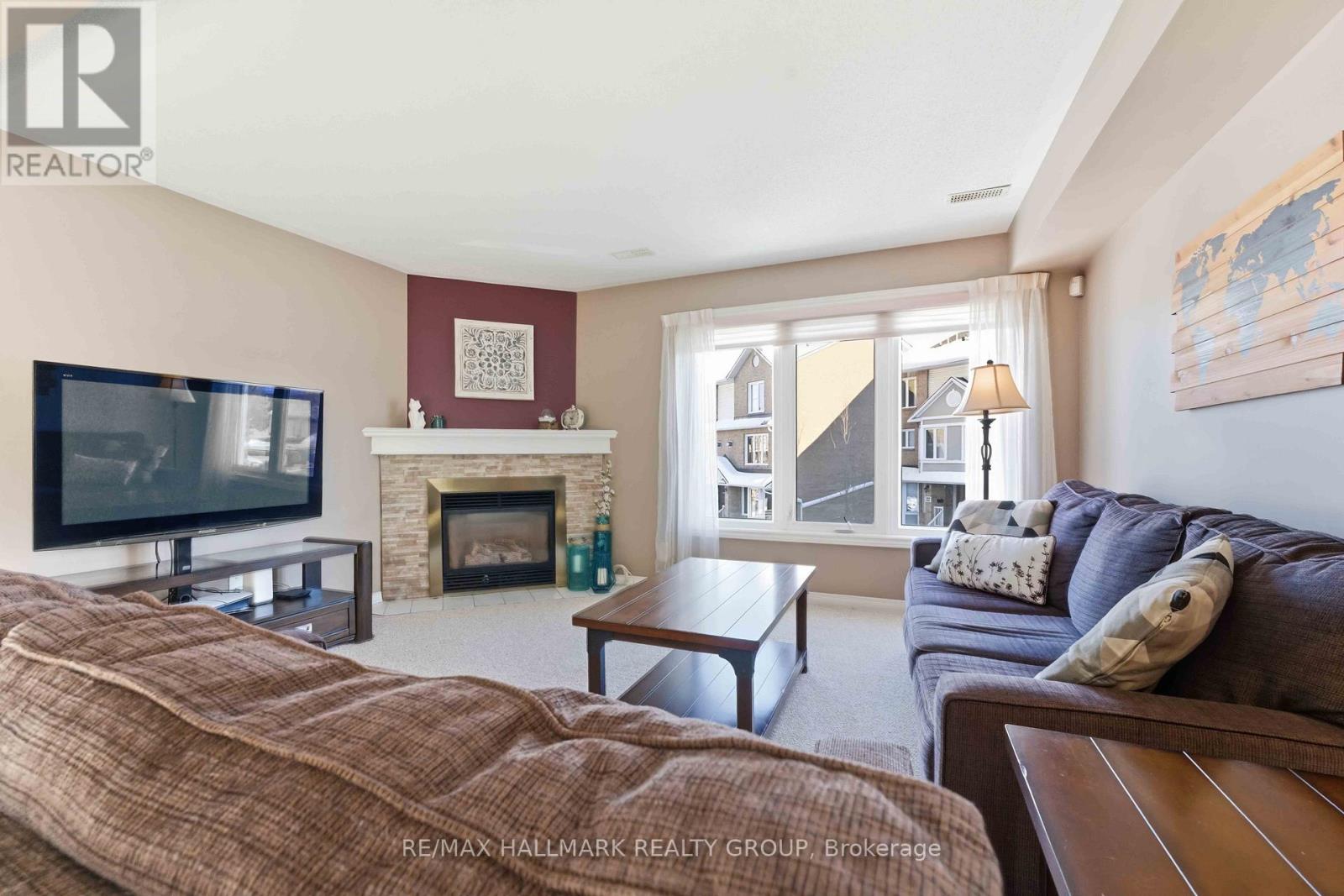 21 - 1660 Locksley Lane