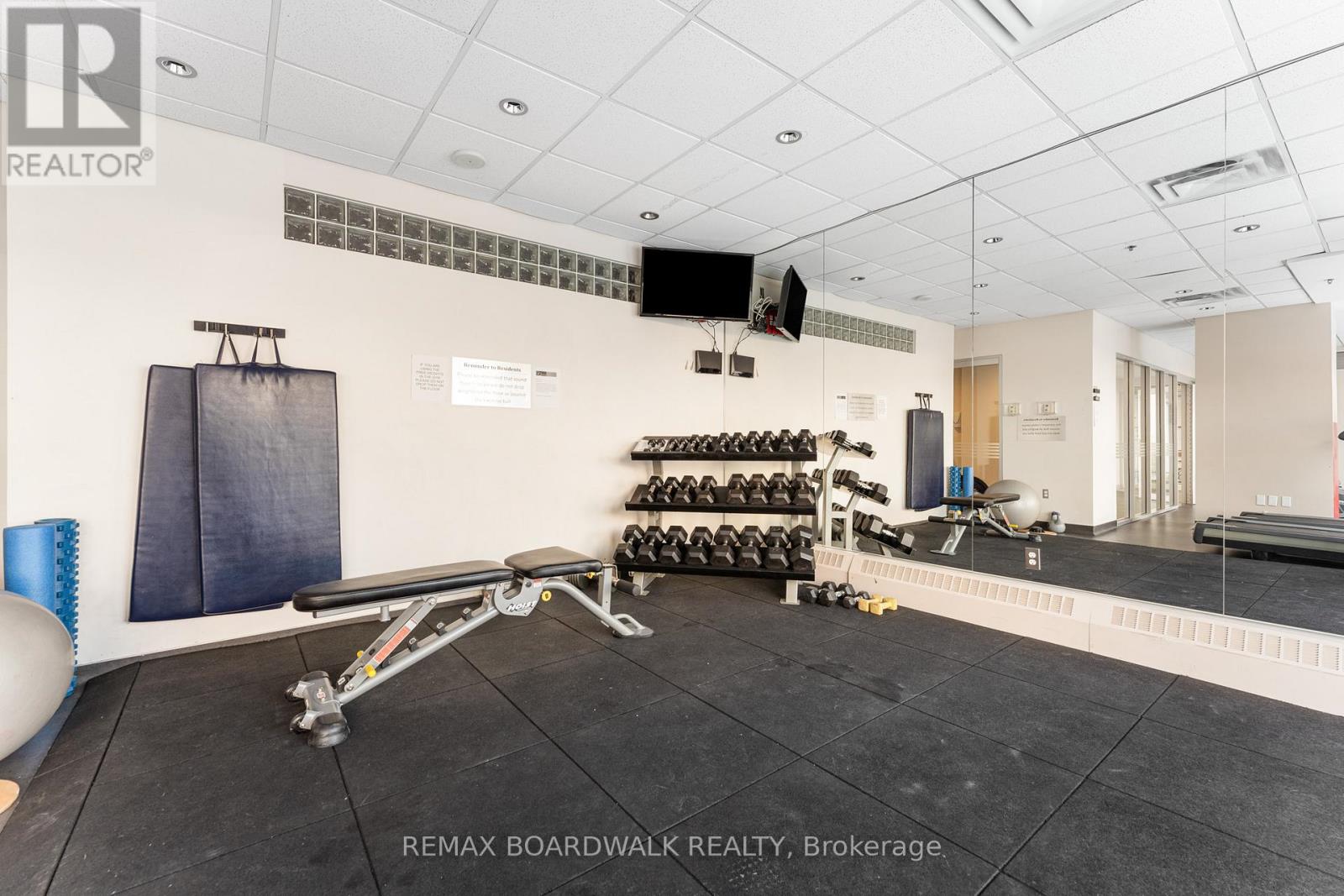 401 - 90 George Street