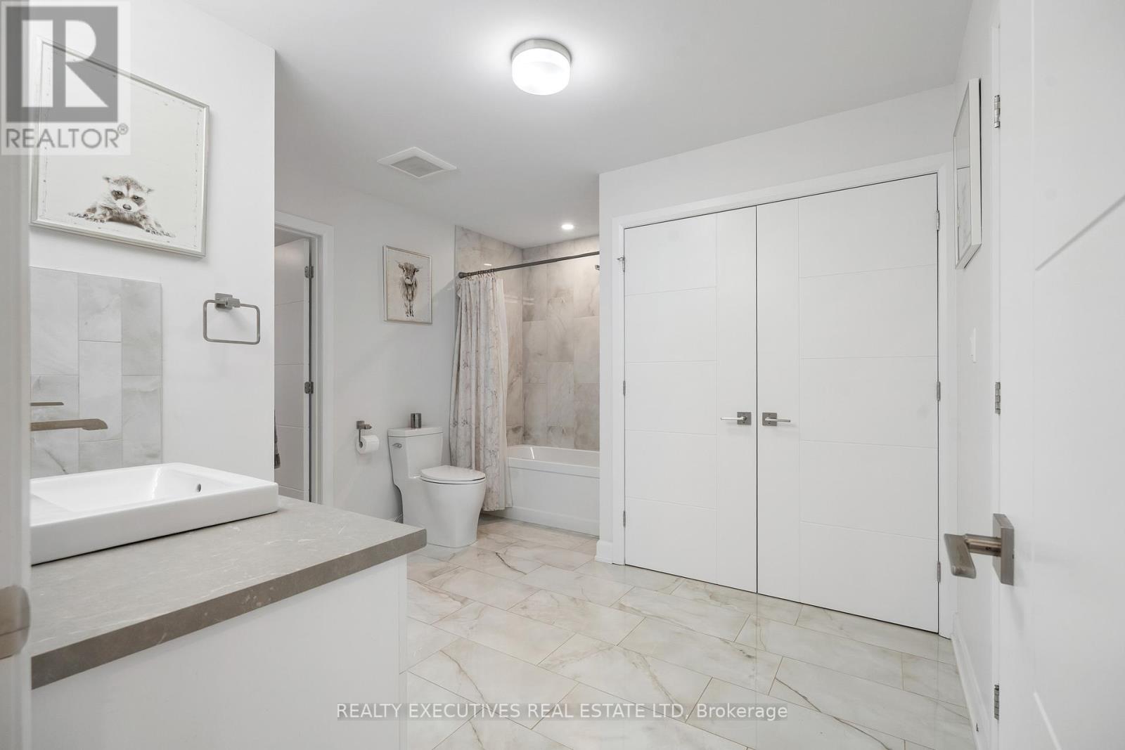 460 Arora Crescent S