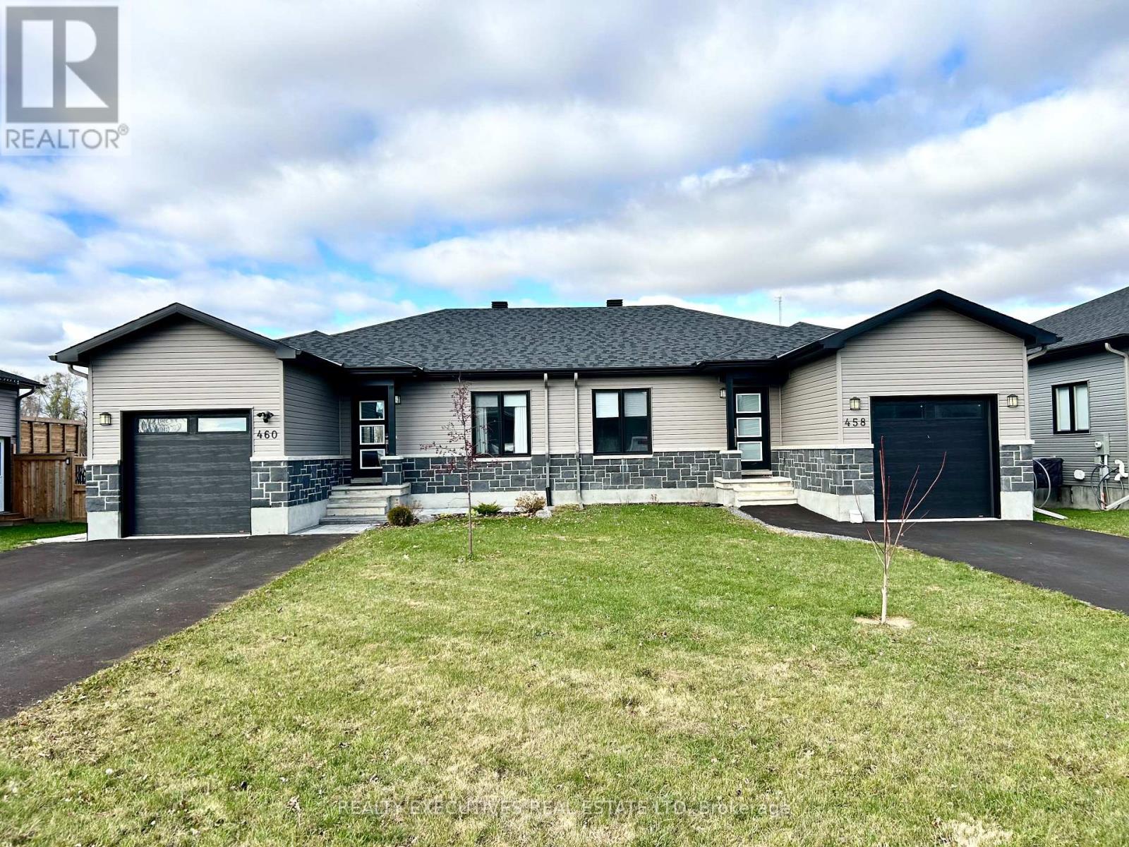 460 Arora Crescent S