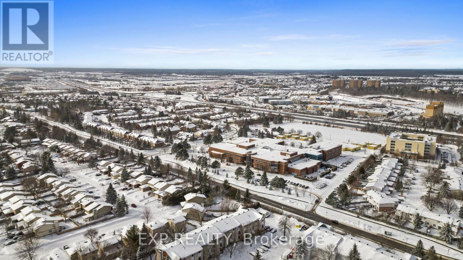 4 - 260 Fenerty Court