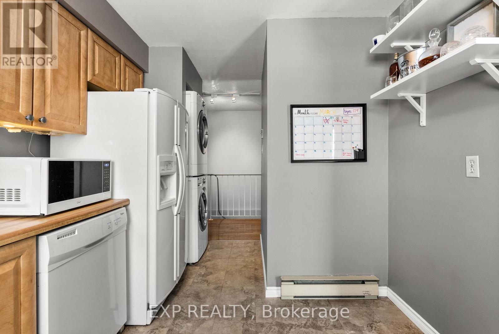 4 - 260 Fenerty Court