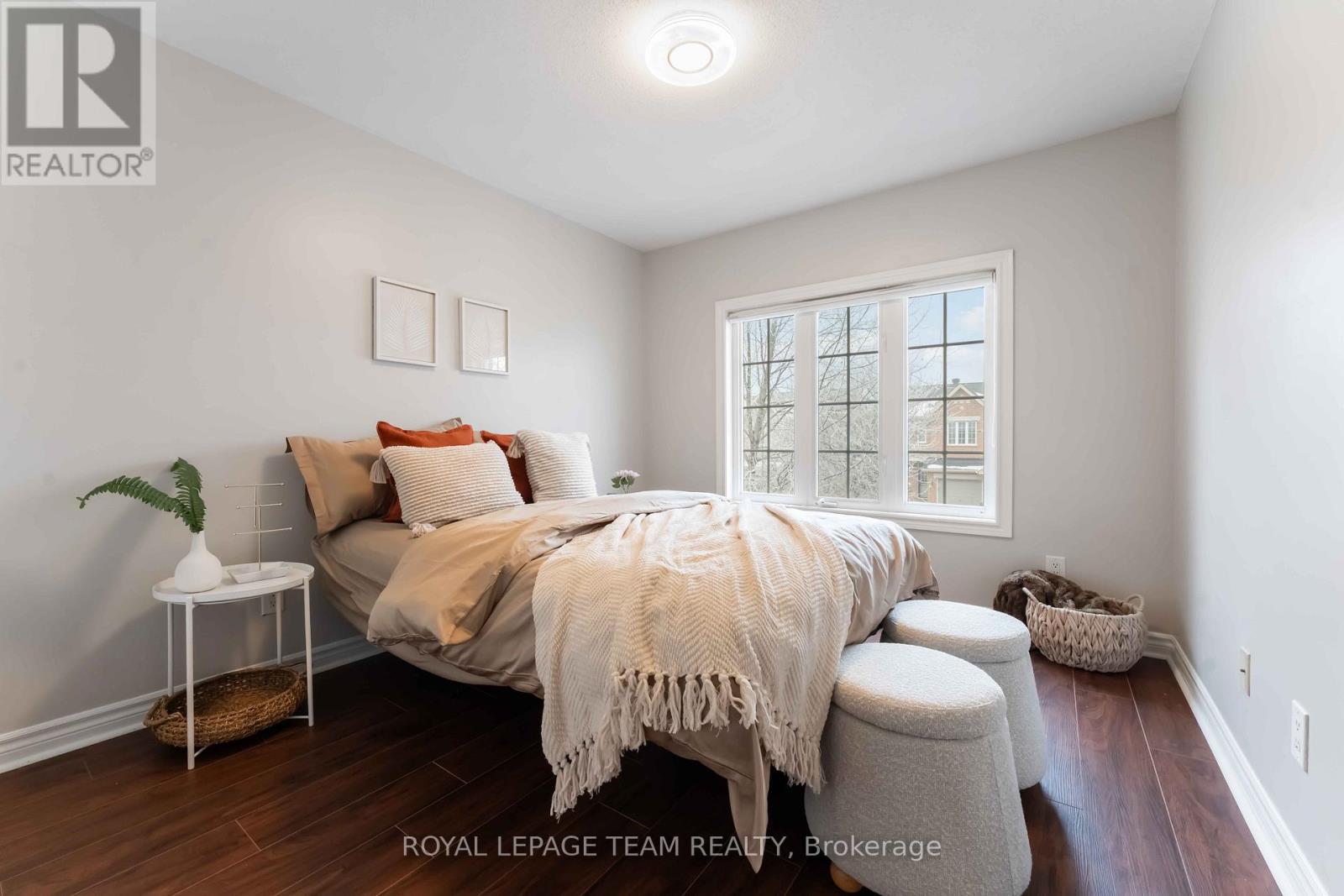 246 Tandalee Crescent