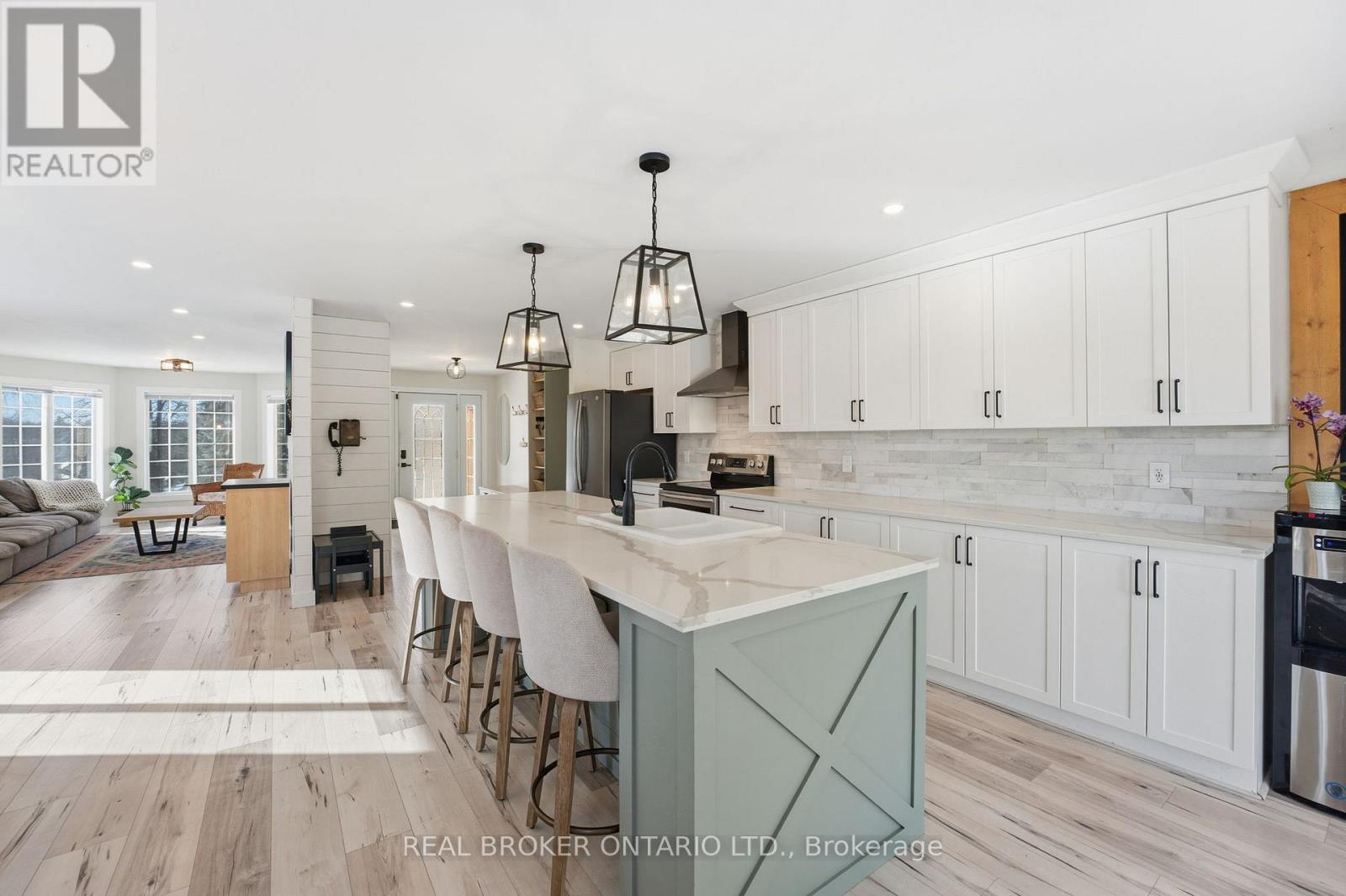 1391 Sutherland Drive