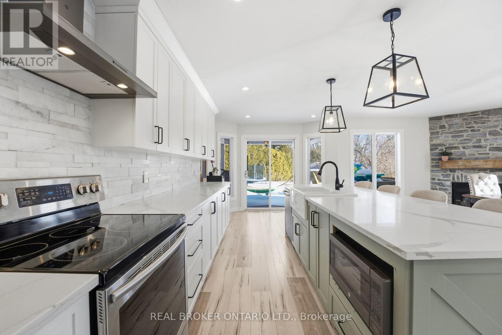 1391 Sutherland Drive