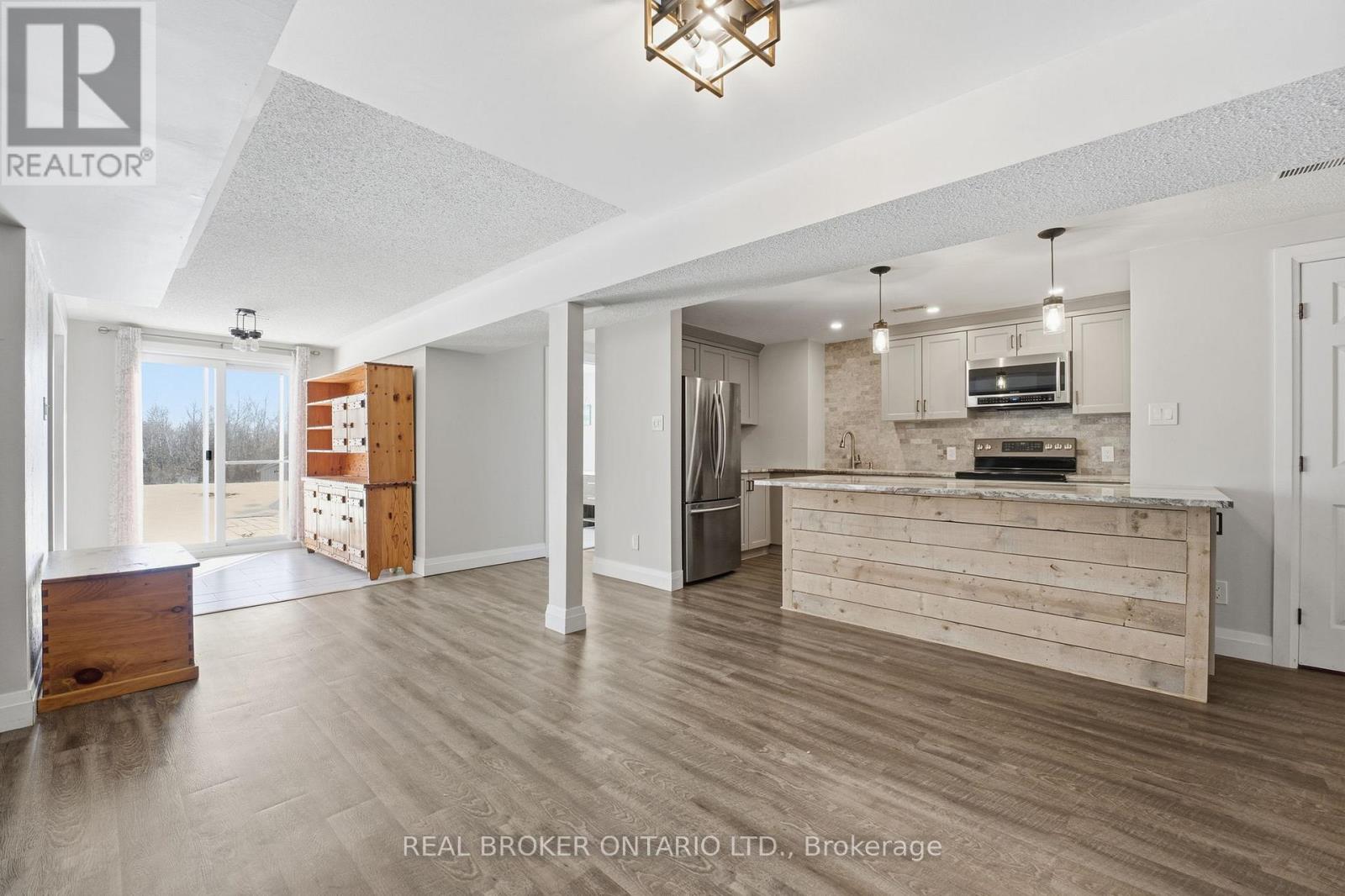 1391 Sutherland Drive