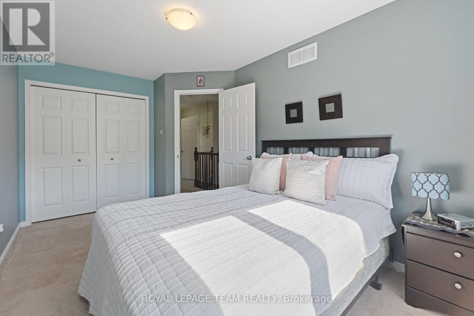 215 Parkrose Private