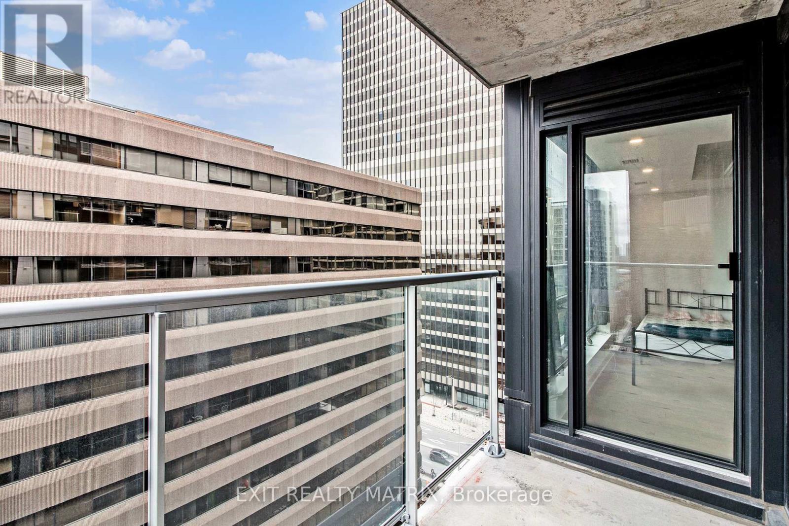 1101 - 340 Queen Street