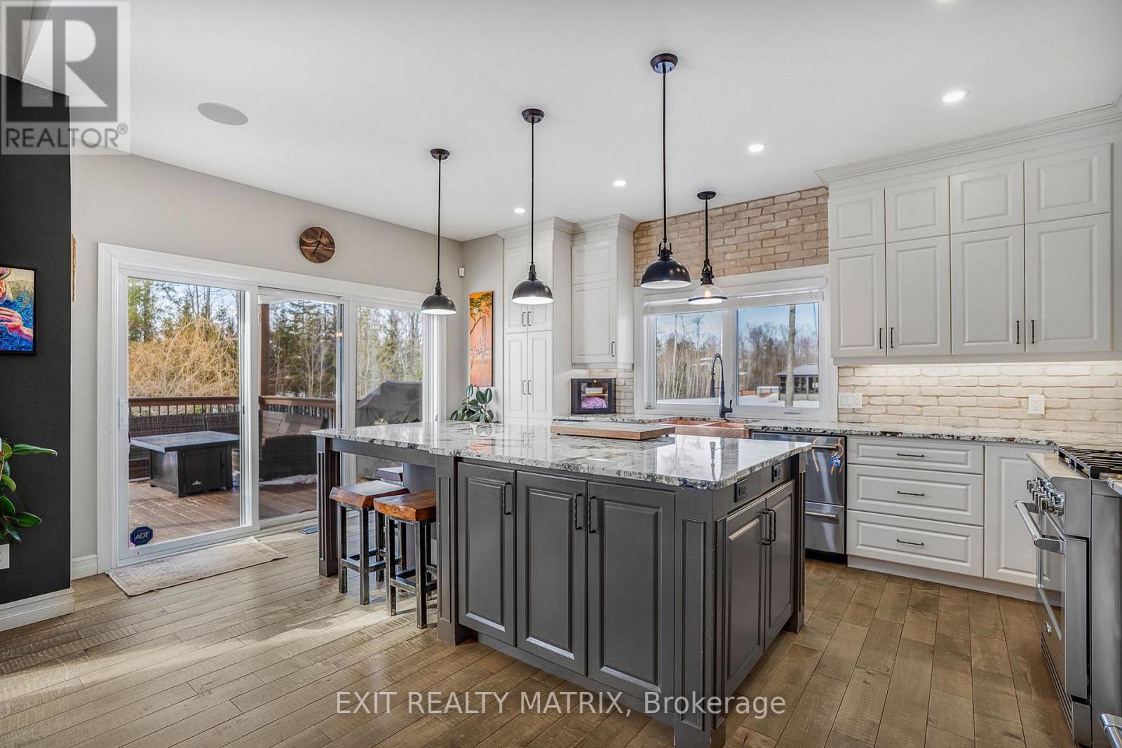 58 De La Seigneurie Street