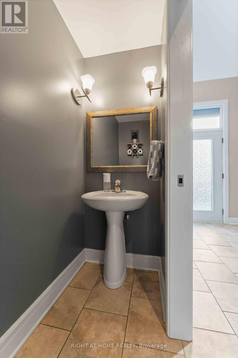 110 Little London Private