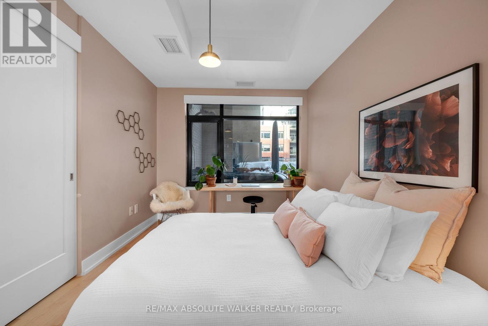 218 - 60 Springhurst Avenue