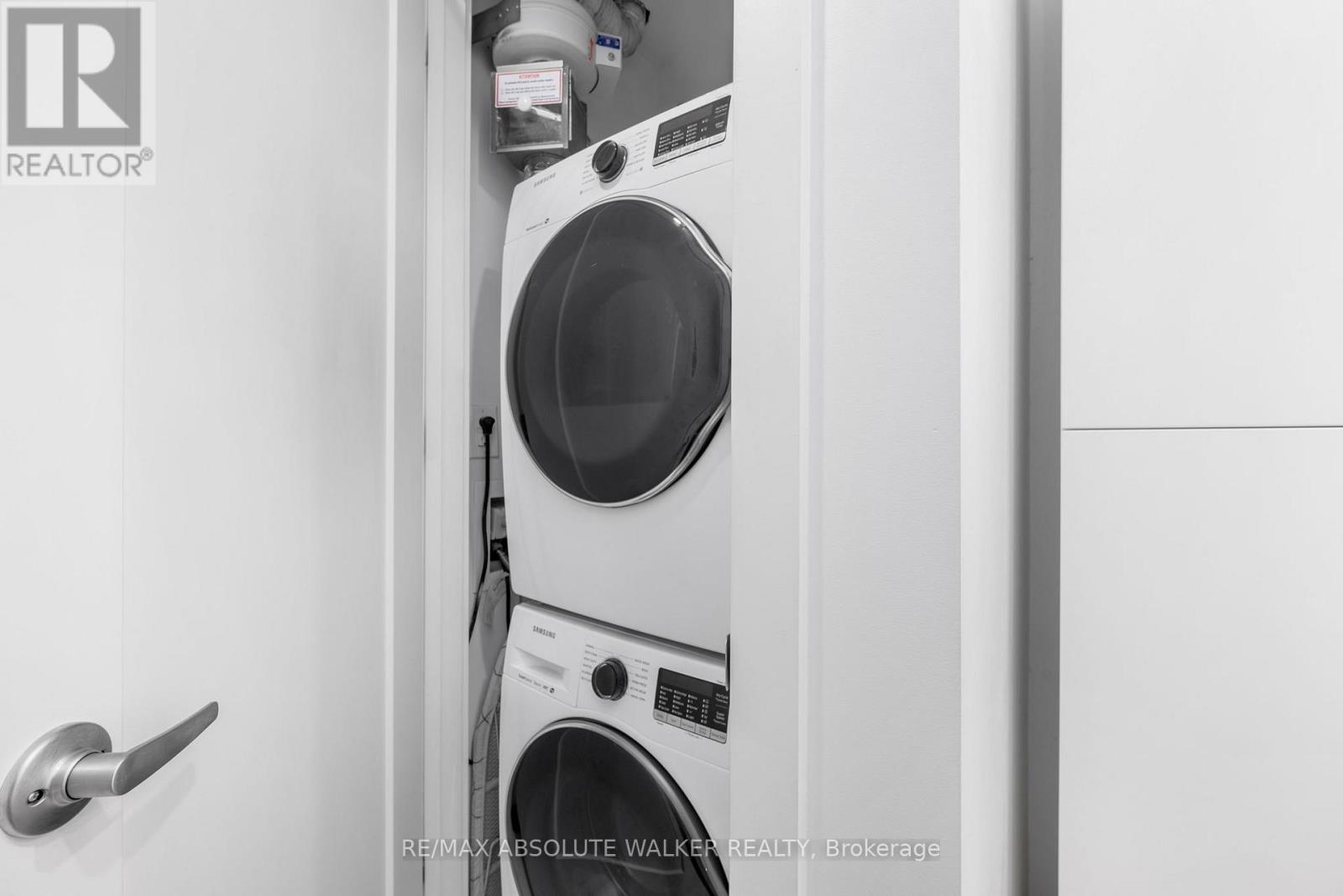 218 - 60 Springhurst Avenue