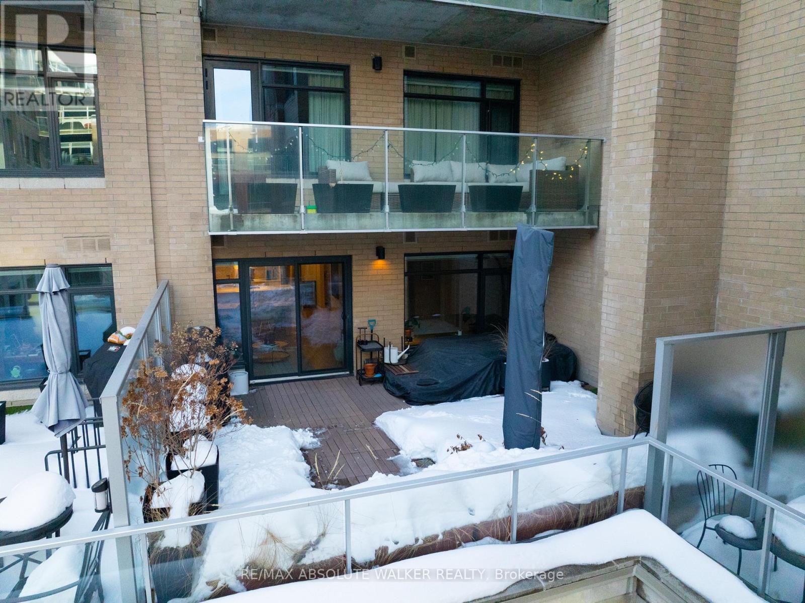 218 - 60 Springhurst Avenue