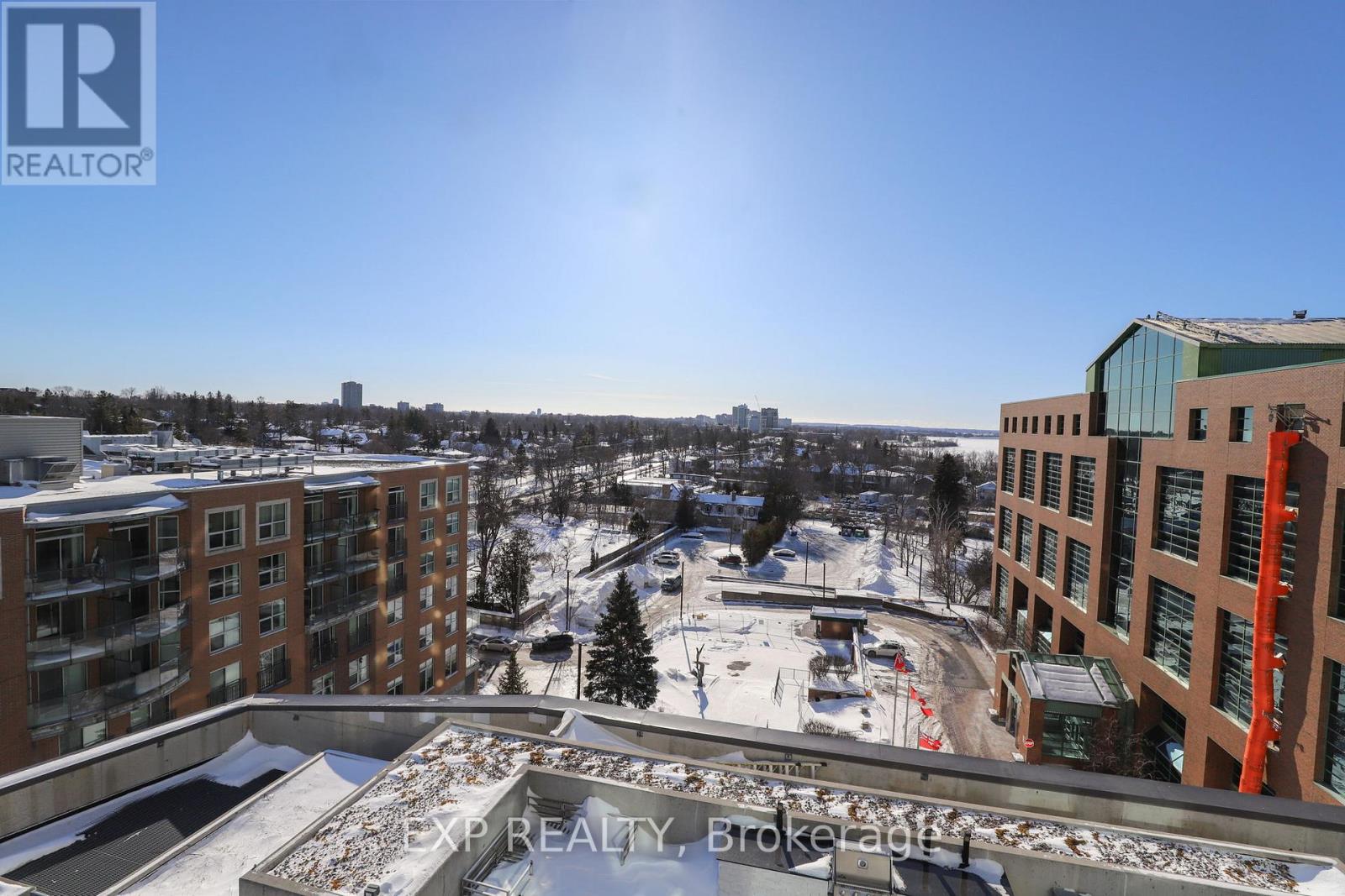 810 - 485 Richmond Road