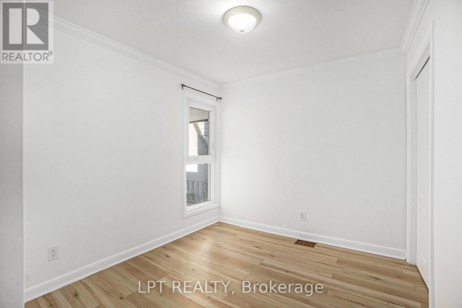 1517 Caverley Street