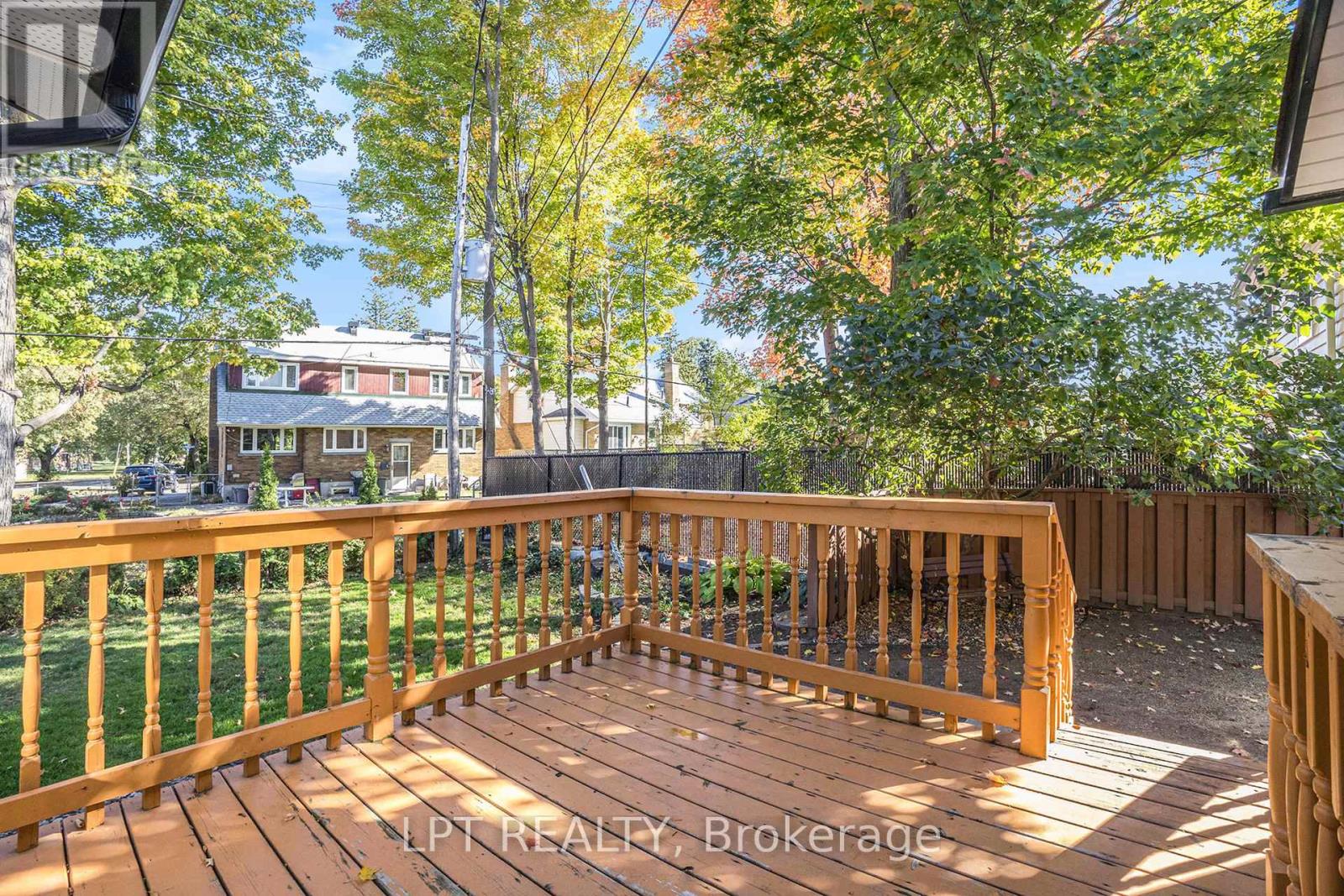 1517 Caverley Street