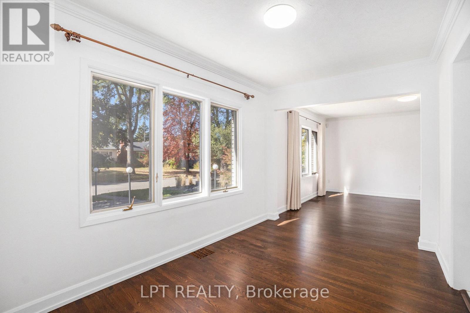 1517 Caverley Street