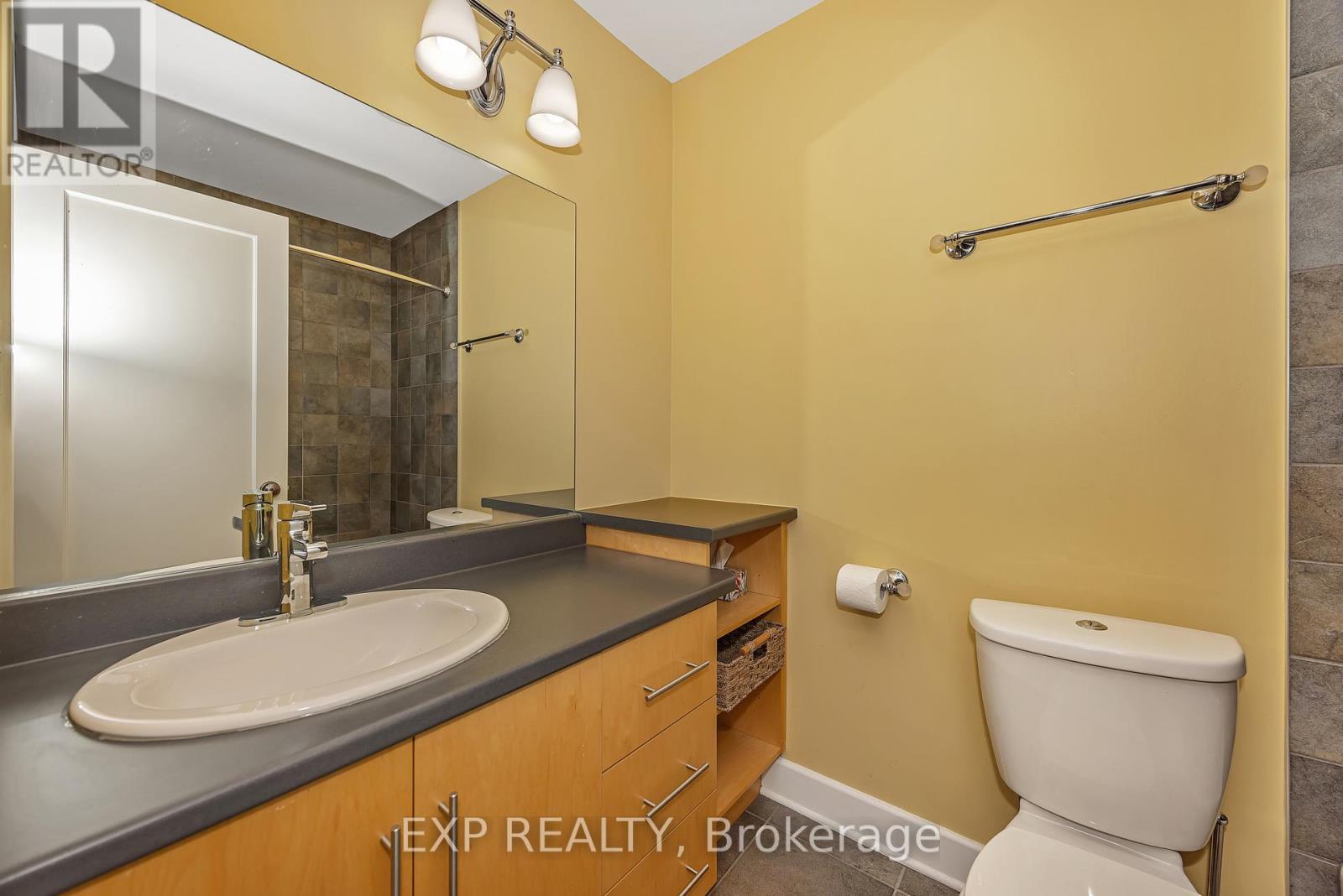 46 Marsh Sparrow Private