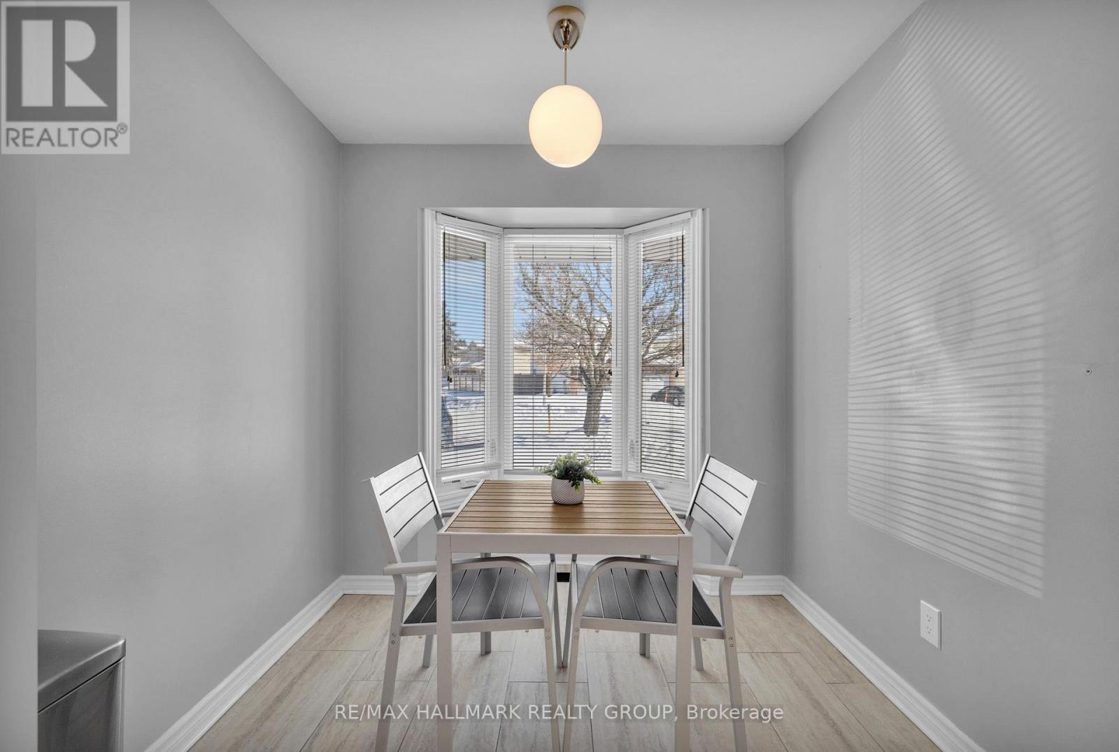 17 Glenmoriston Avenue