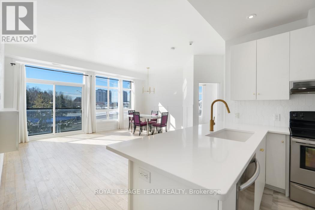 203 - 500 Claridge Drive