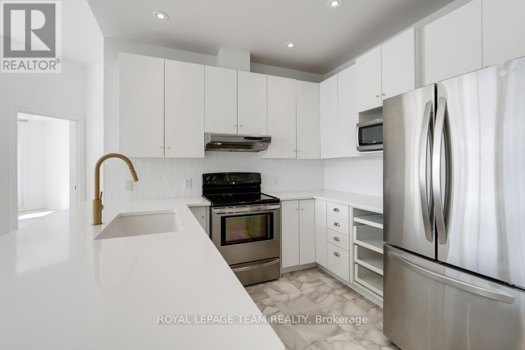 203 - 500 Claridge Drive