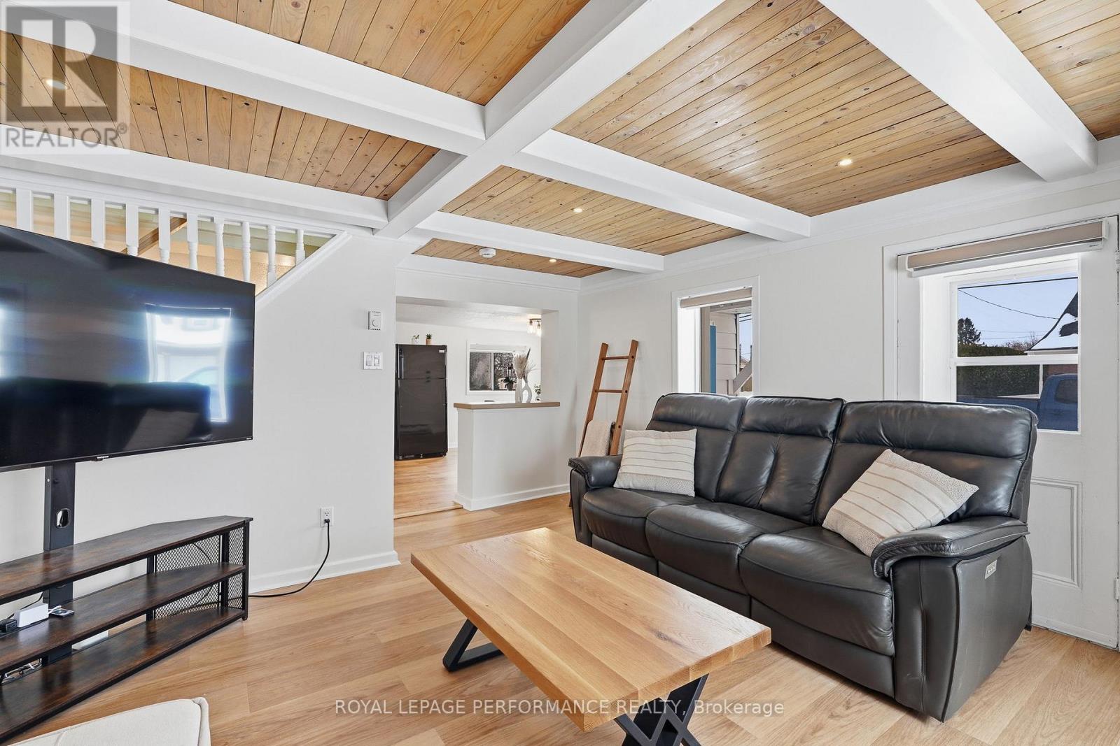 1292 St Jacques Road