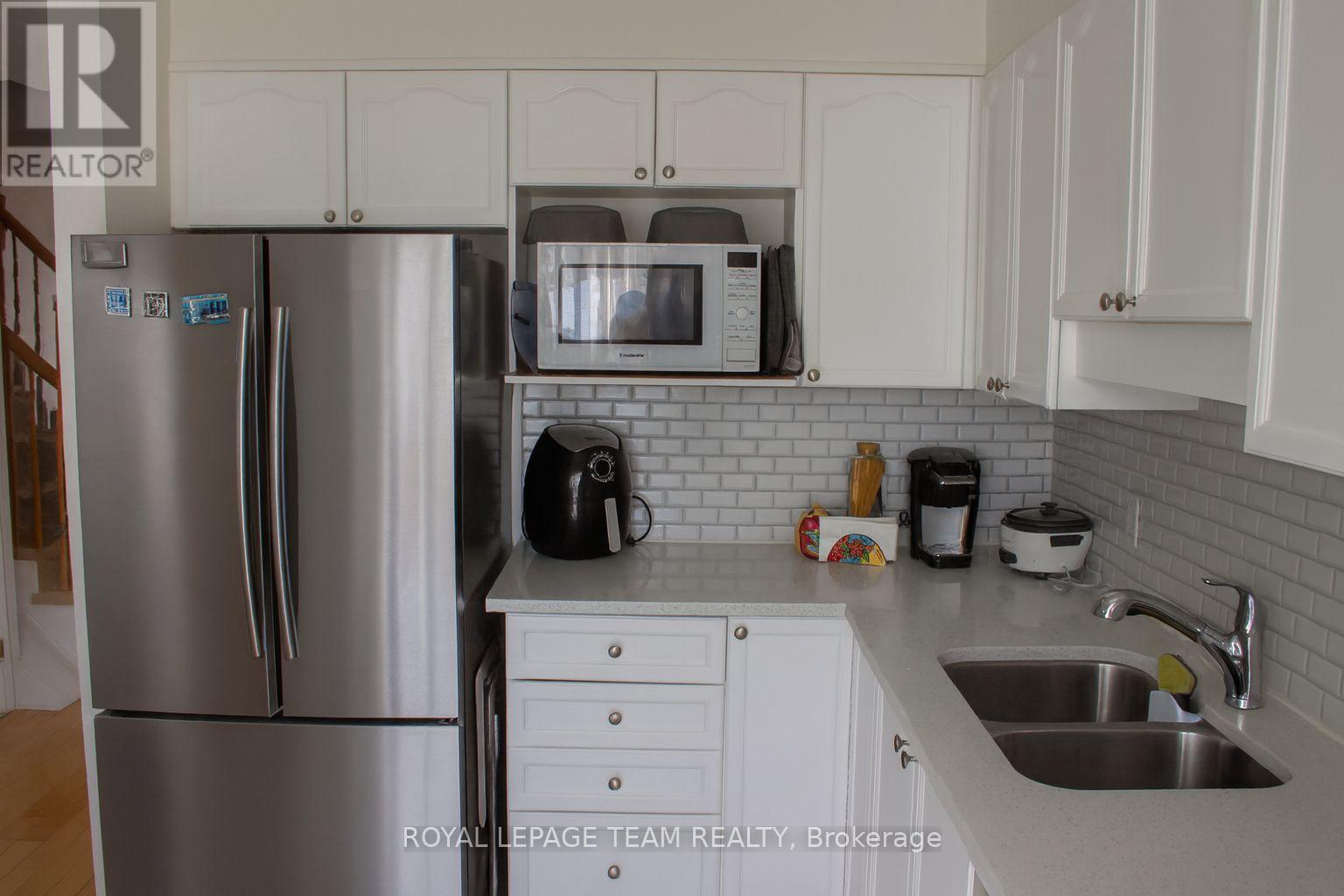 20 Heartleaf Private