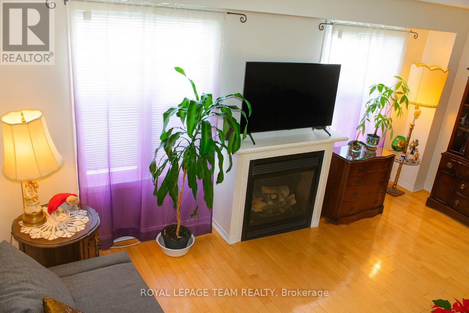 20 Heartleaf Private